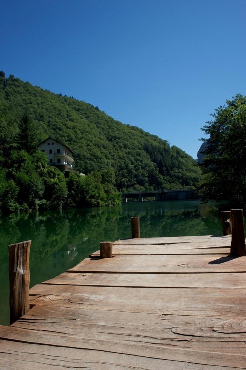 בית הארחה Borgo Isola Santa מראה חיצוני תמונה