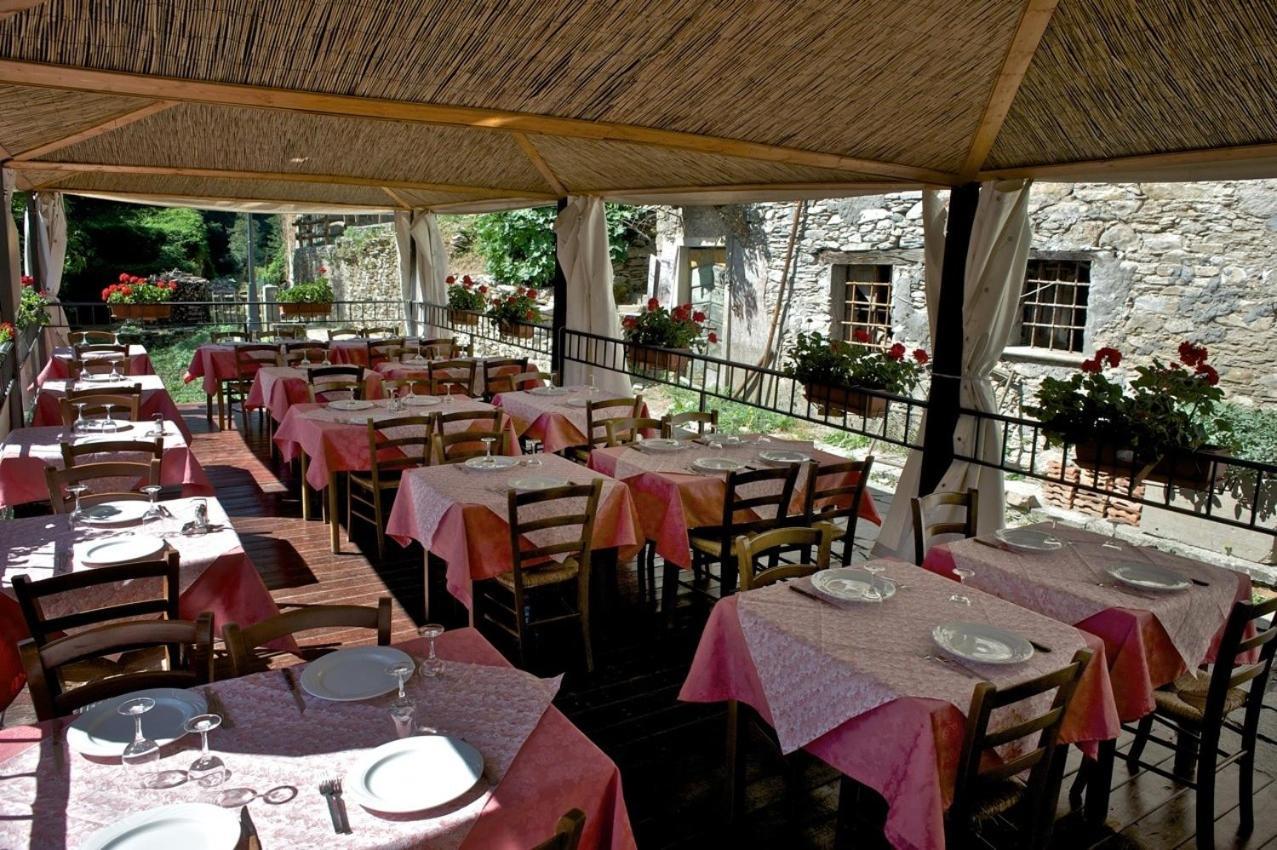 בית הארחה Borgo Isola Santa מראה חיצוני תמונה
