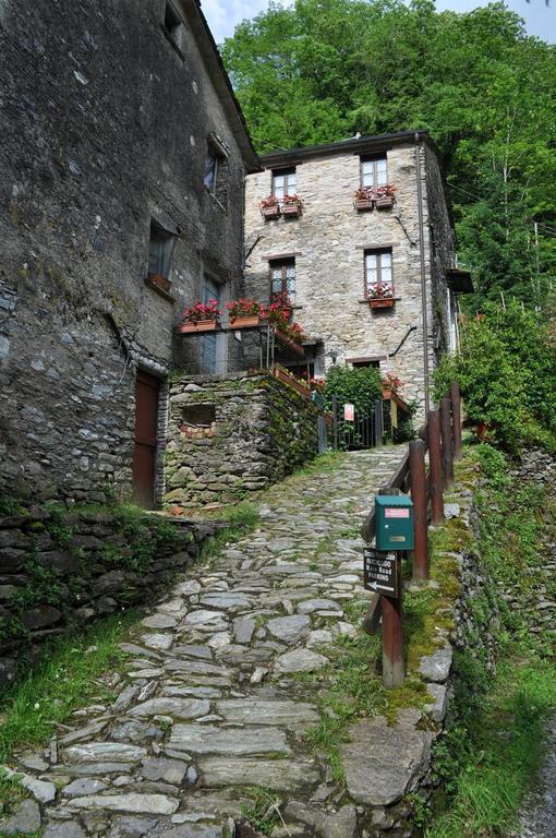 בית הארחה Borgo Isola Santa מראה חיצוני תמונה